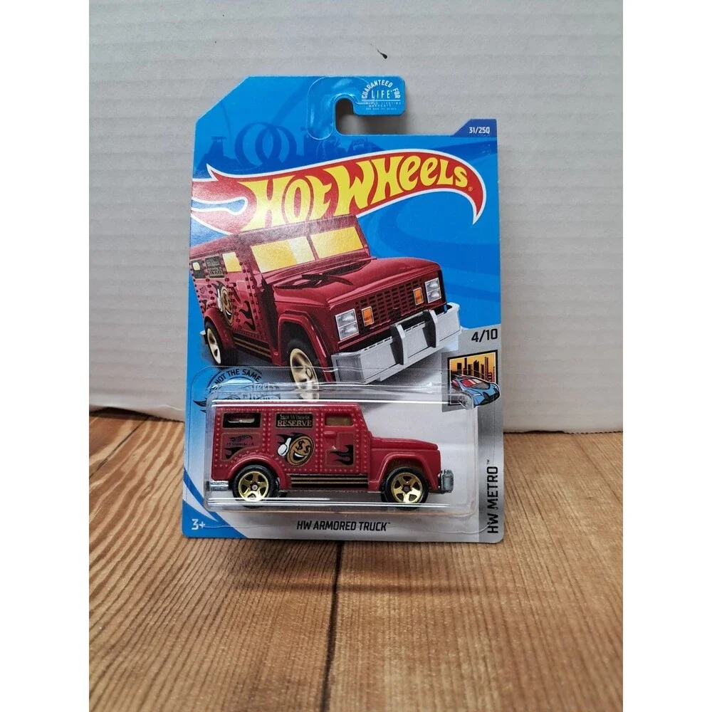 HOT WHEELS HW METRO SERIES HW ARMORED TRUCK IN RED #4/10 OR #31/250